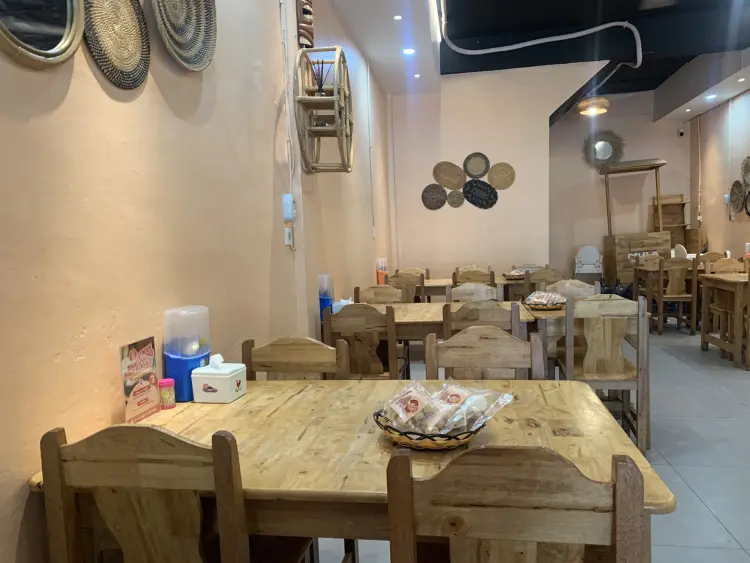 Warung Guling Pak Made 4