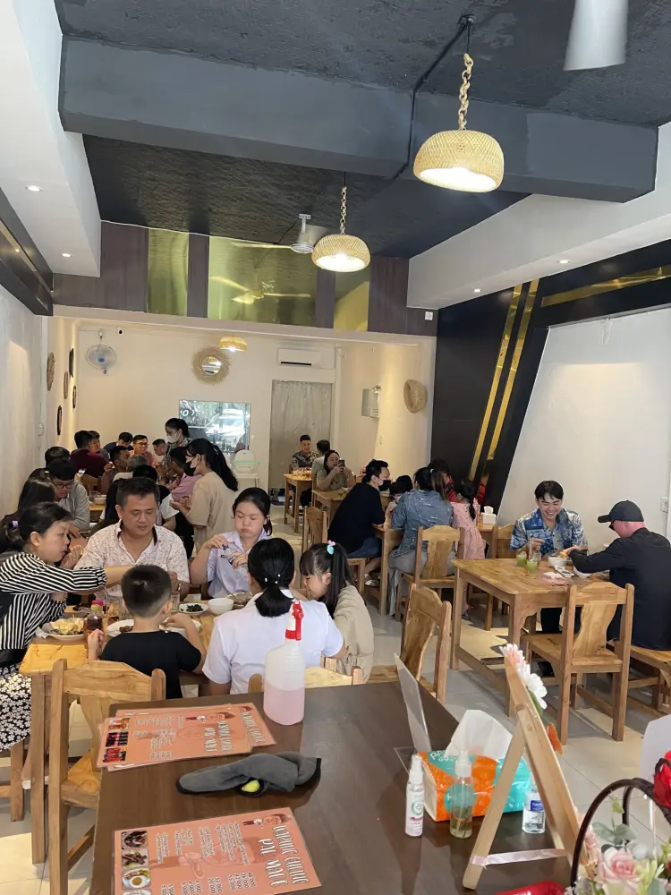 Warung Guling Pak Made 10