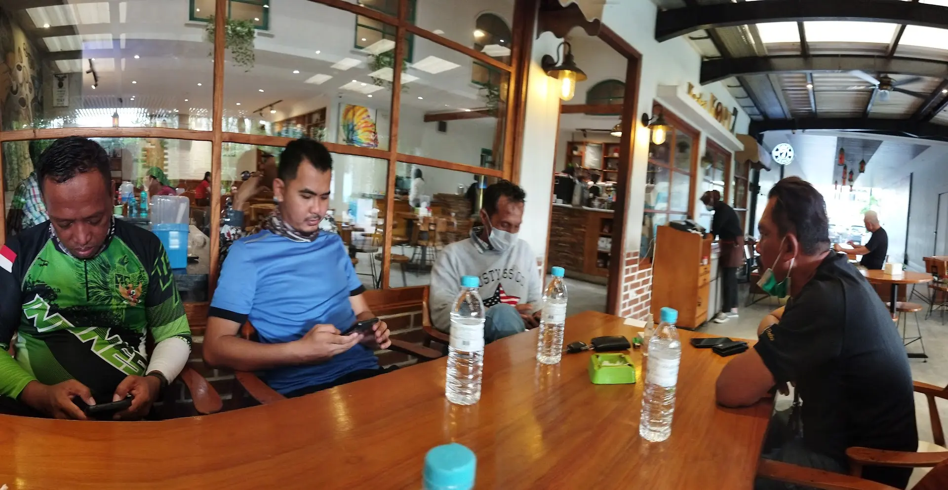 在巨港,别老盯着Pempek!这家老牌Kopitiam才是本地人的心头好 3