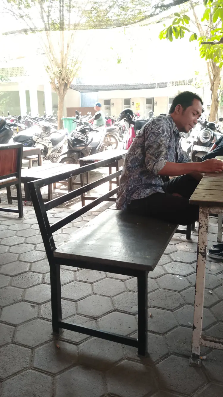 Sr Cafe Laren Lamongan 10