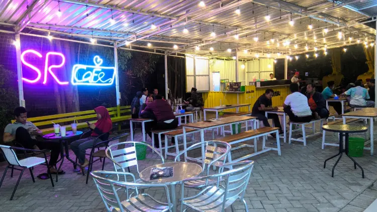 Sr Cafe Laren Lamongan 4