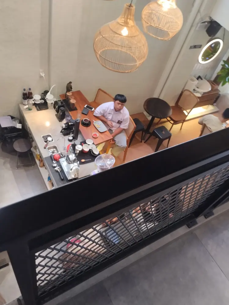 Sudut Jalan Coffee & Eatery 9