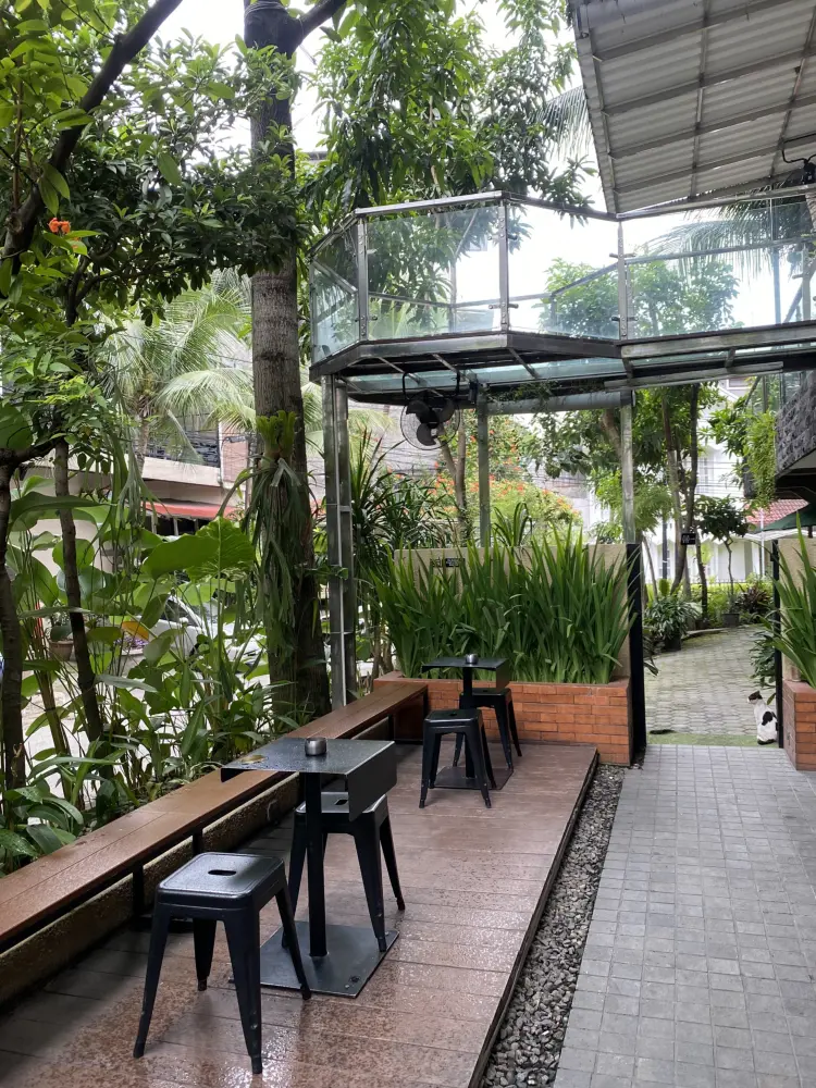 Sudut Jalan Coffee & Eatery 10