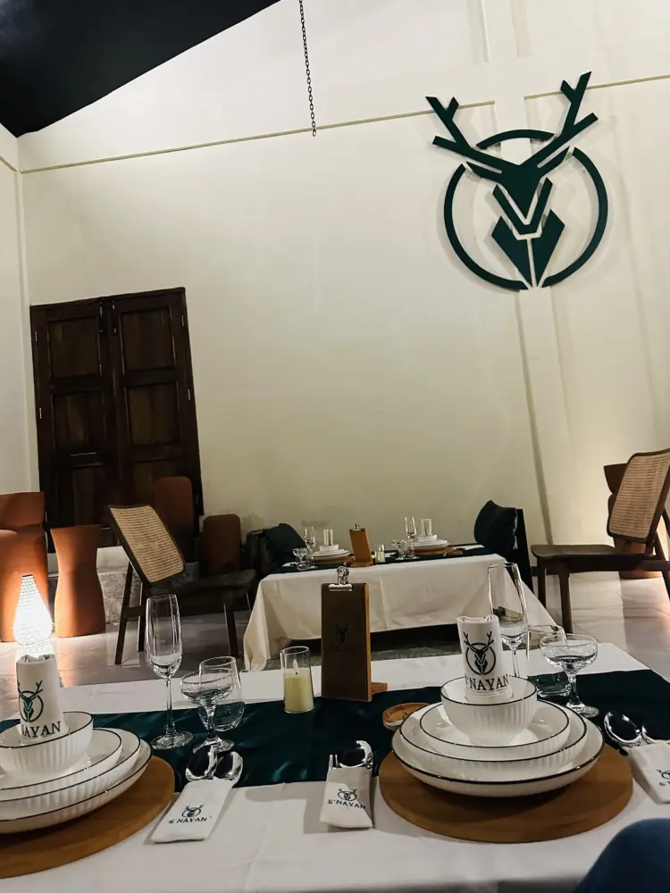 Snayan Resto & Caffee 4