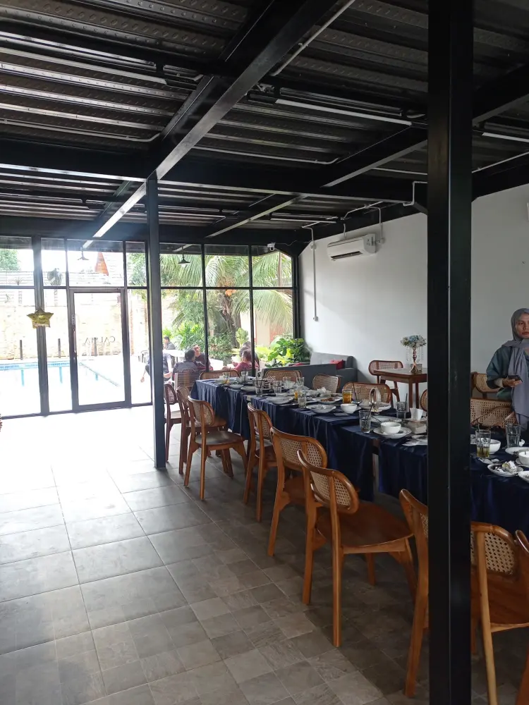 CALMA Coffee & Bistro 4