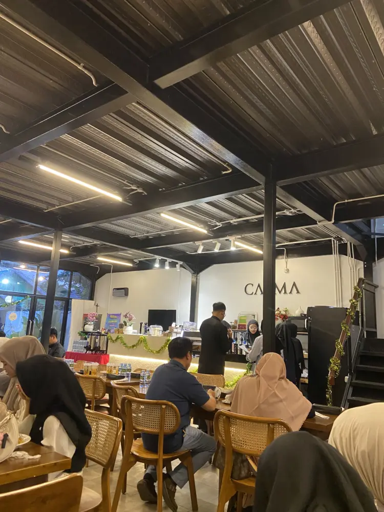 CALMA Coffee & Bistro 8