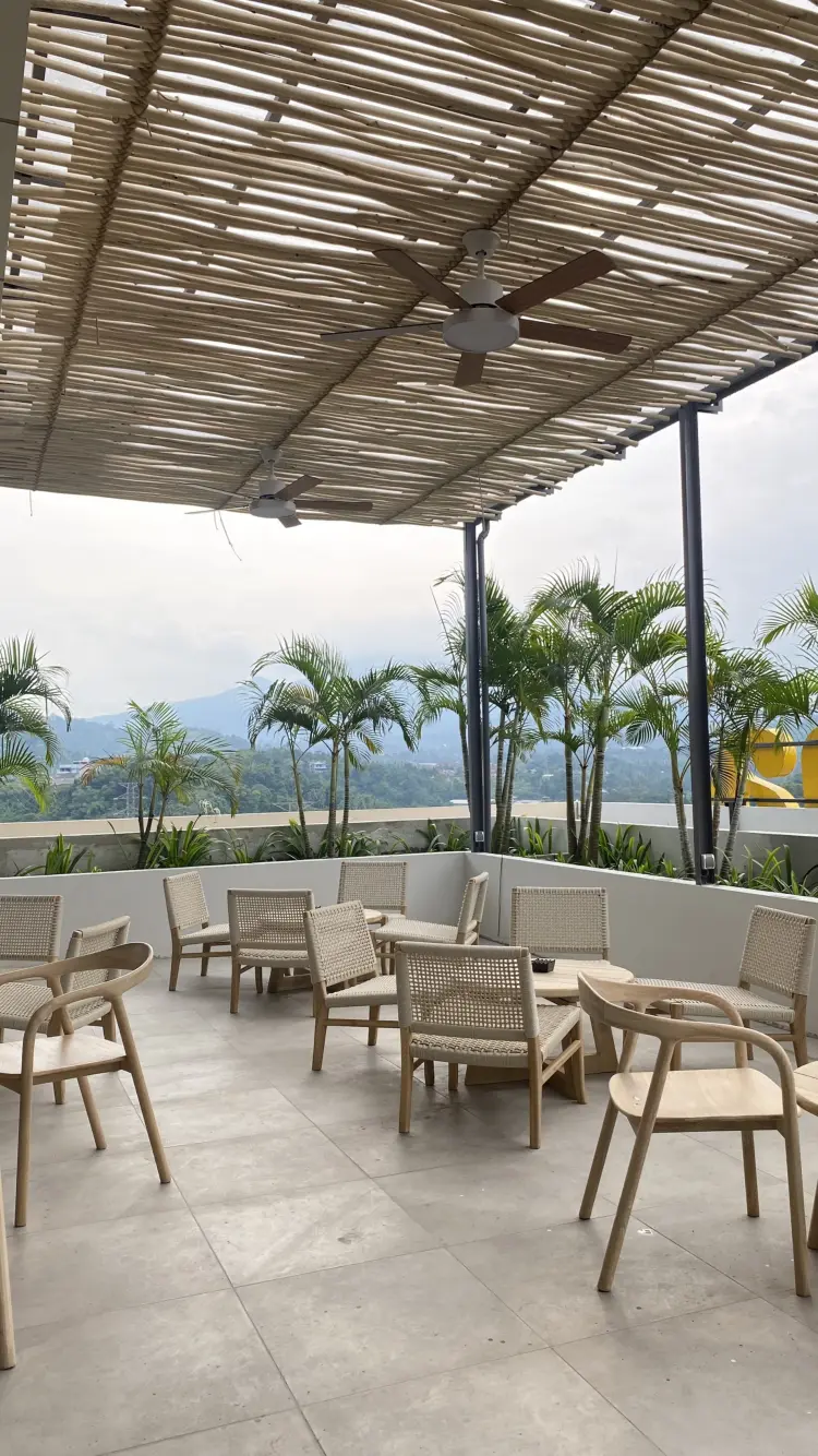 Lima Kitchen and View 2