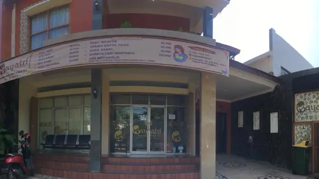 Gayatri Mom & Baby SPA 1