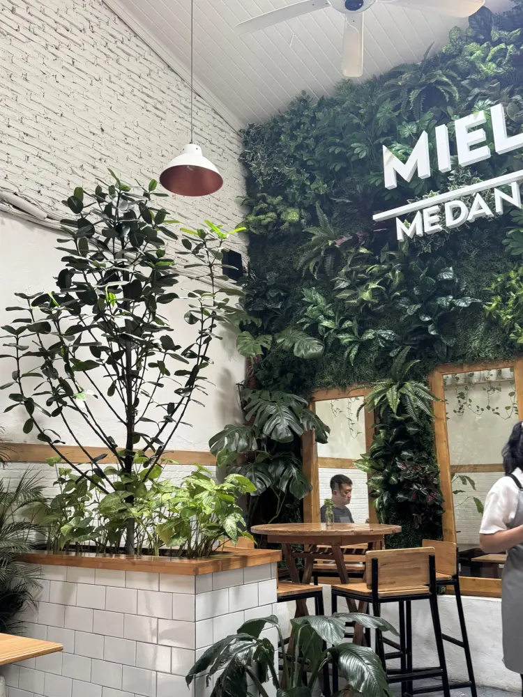 Miel Coffee Medan 8