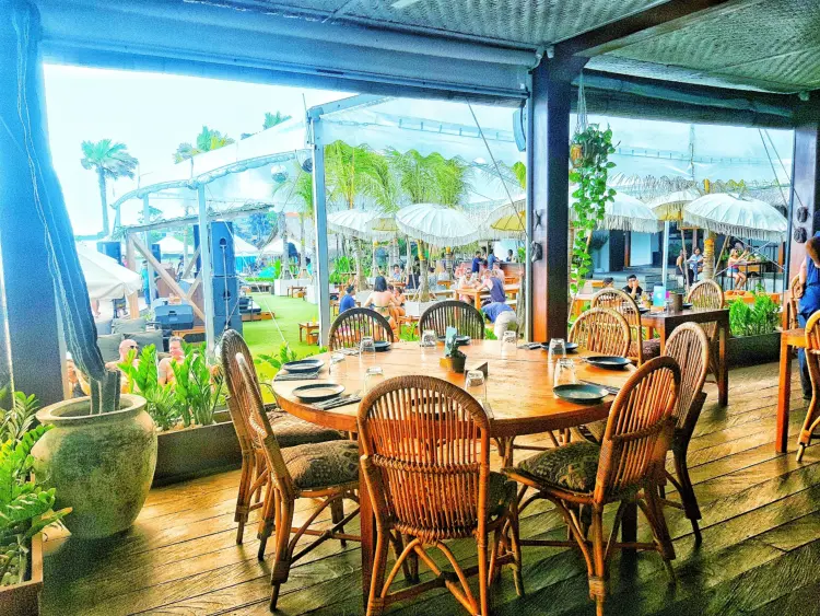 The Lawn Canggu Beach Club 2