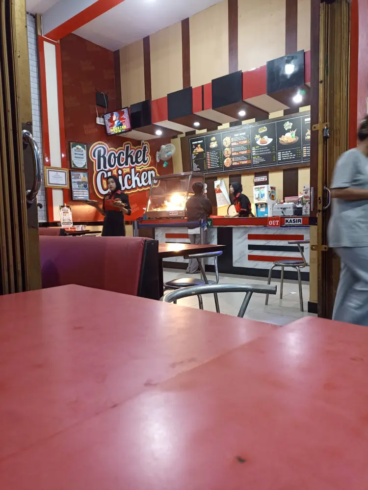 ROCKET CHICKEN TAMPINGAN 3