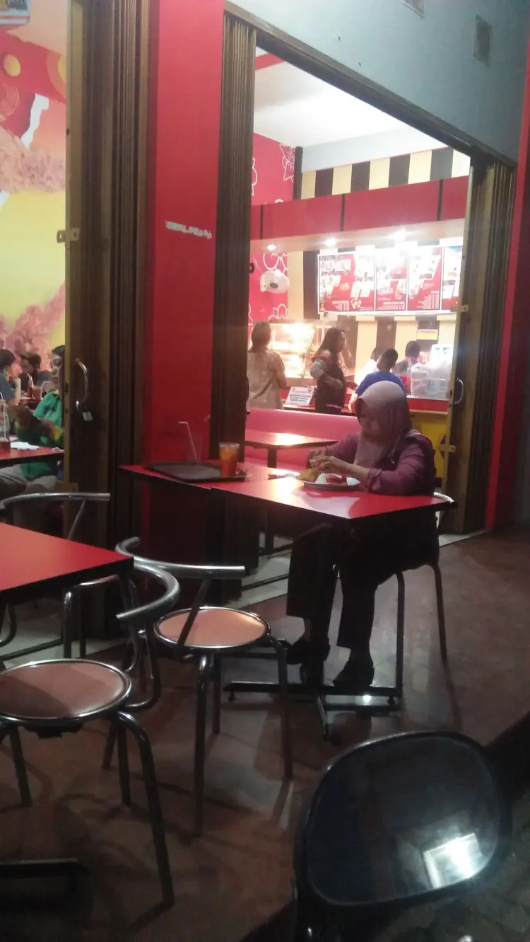 ROCKET CHICKEN TAMPINGAN 2