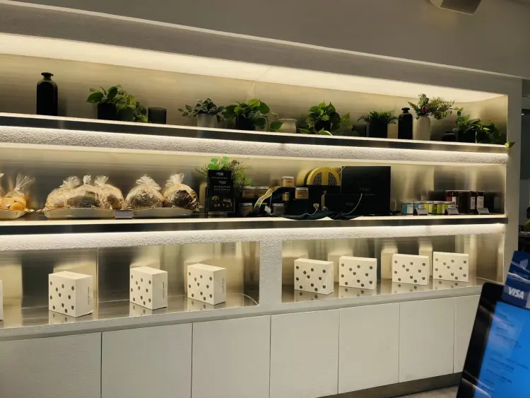 NOB Cafe, The Breeze BSD 6