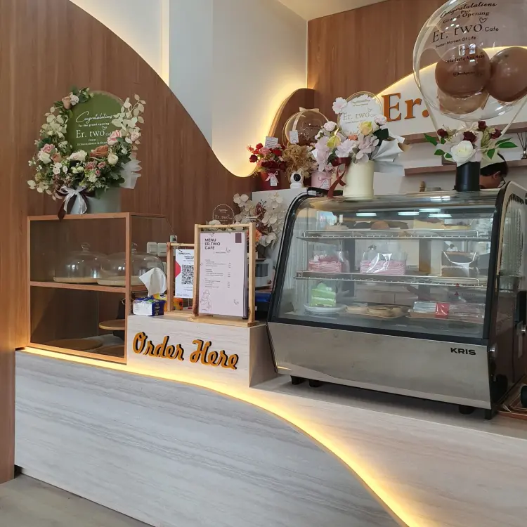 Er two cafe 2