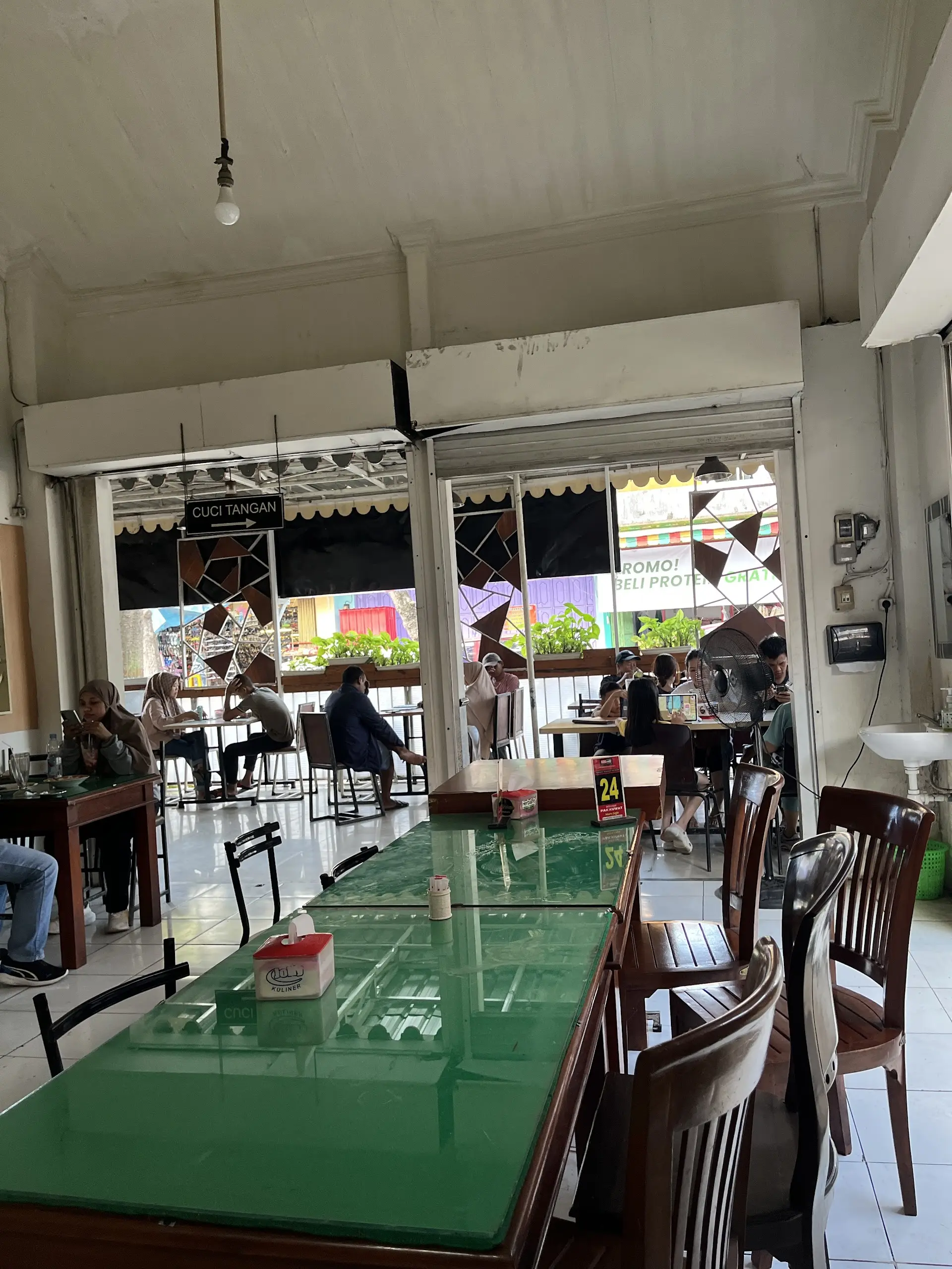 火车站对面的传奇羊肉，连不吃羊的都被征服？但…先做好排队准备！ 7