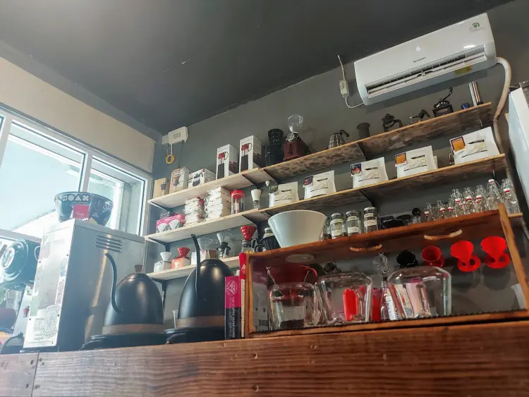 Rumah Tani Coffee & Brewing 8