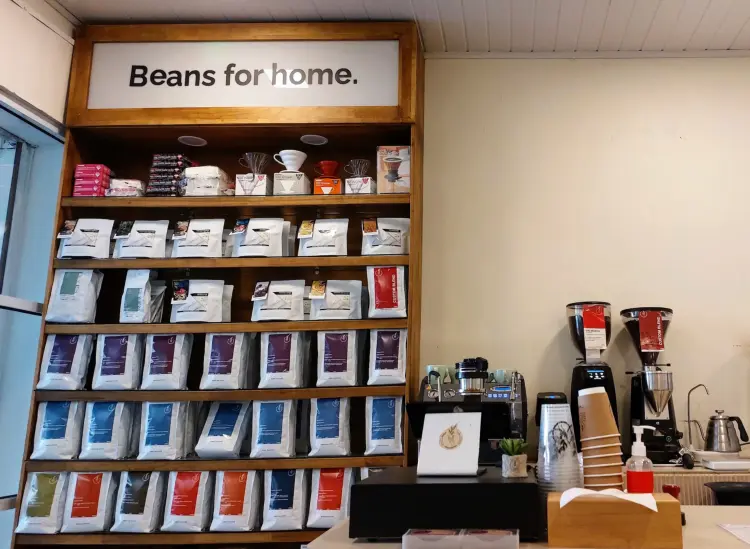 Rumah Tani Coffee & Brewing 4