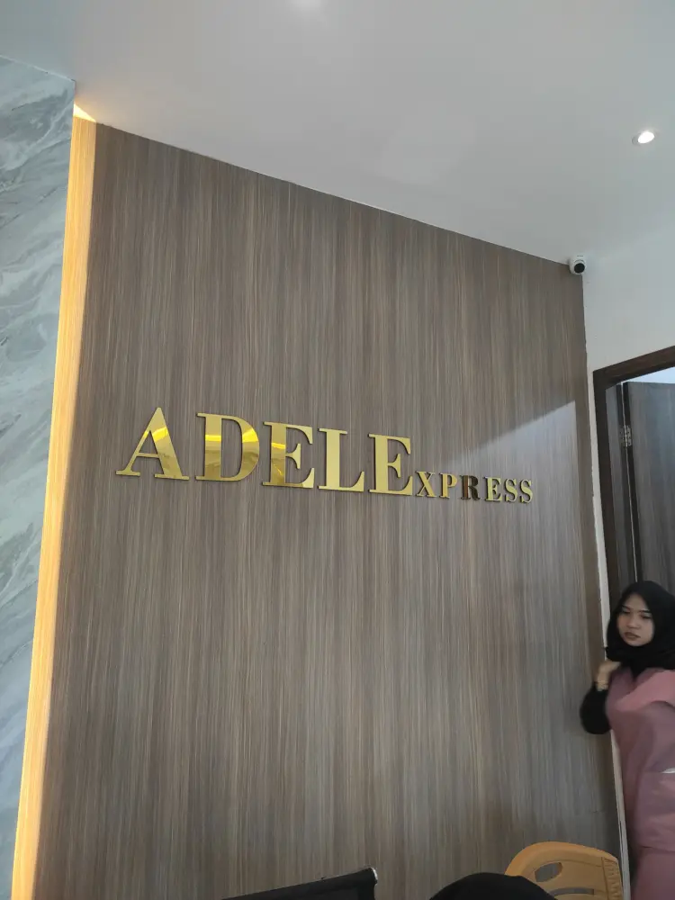 Adele Express 1