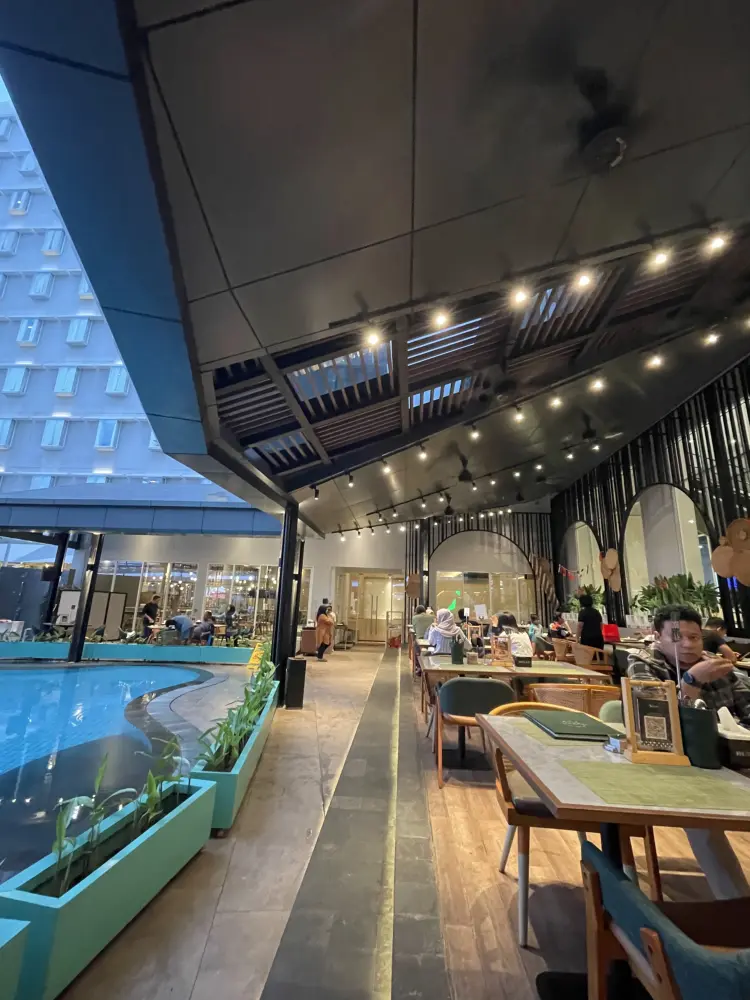 Kecapi Cafe & Resto Samarinda 5