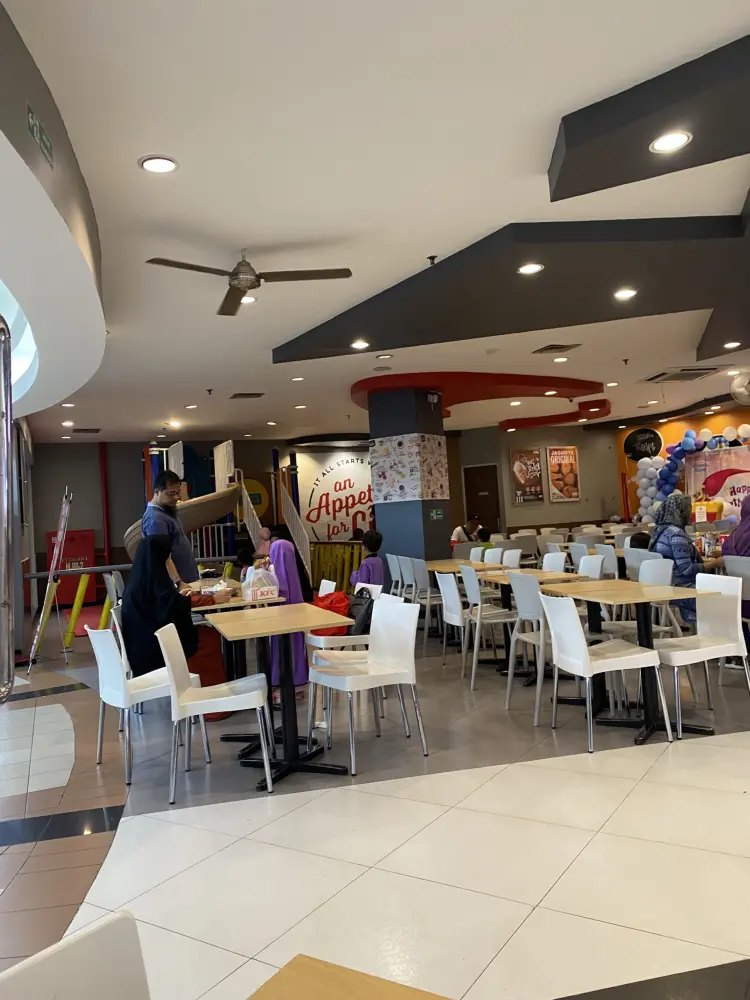 KFC Graha Cijantung 2
