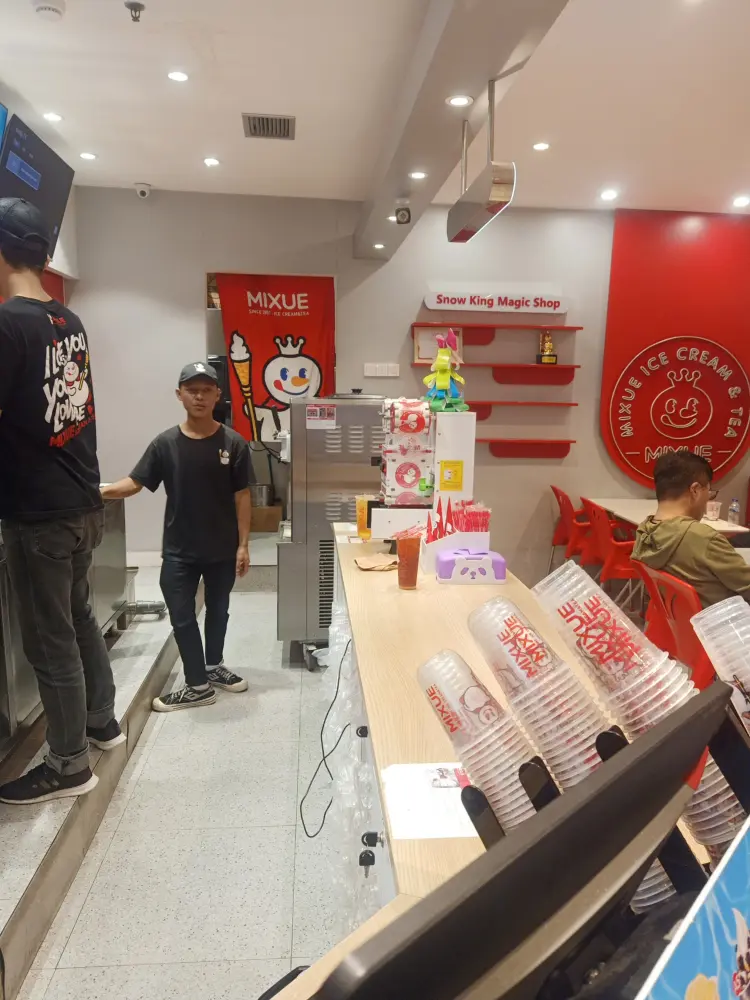 MIXUE Supermall Karawaci 7