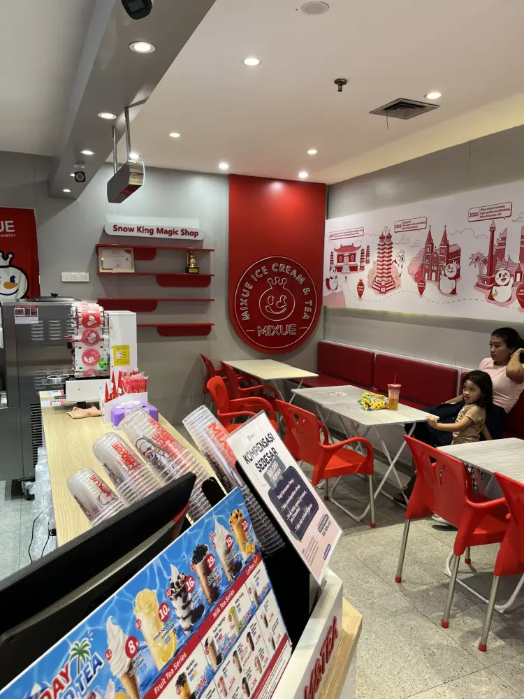 MIXUE Supermall Karawaci 8