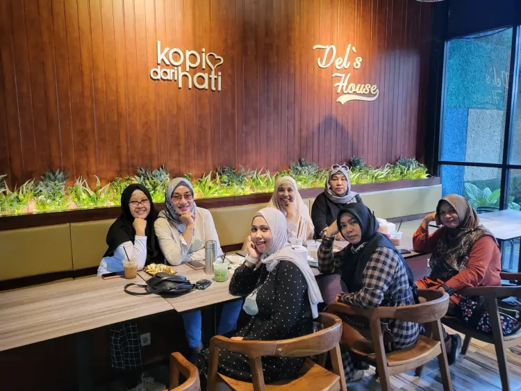 Dels House Cafe & Eatery - Kopi Dari Hati 2