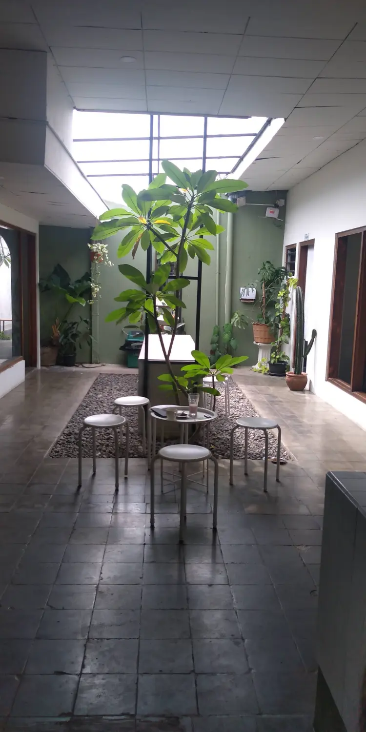 Maja Kitchen & Coffee 9