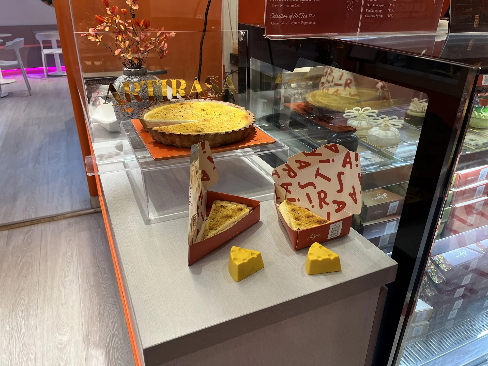 Cheesecake ARTIRASA emang Anjay, tapi serius deh, jangan pesen yang lain 1