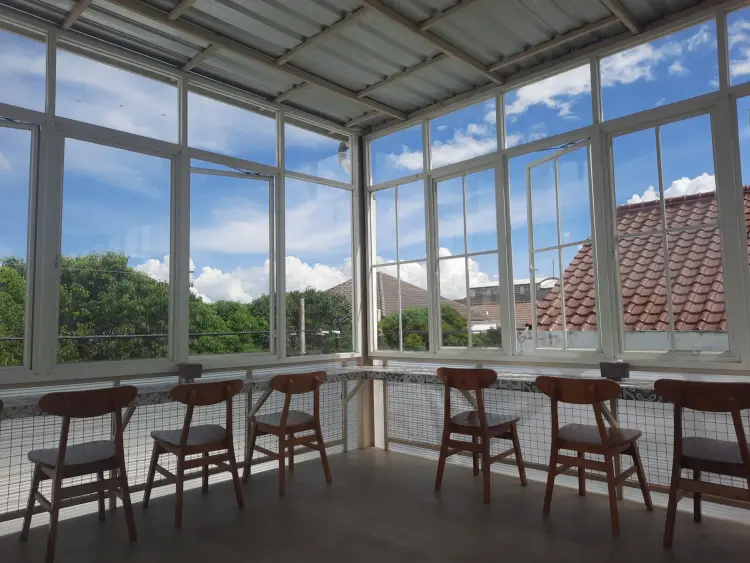 Niscala Coffee and Space 8