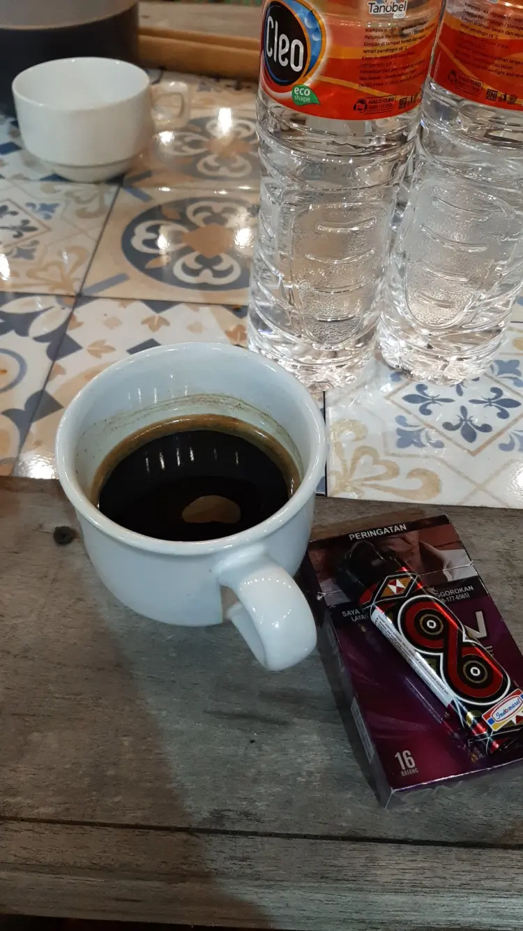 NDALEM DEWOBROTO CAFE & RESTO 6