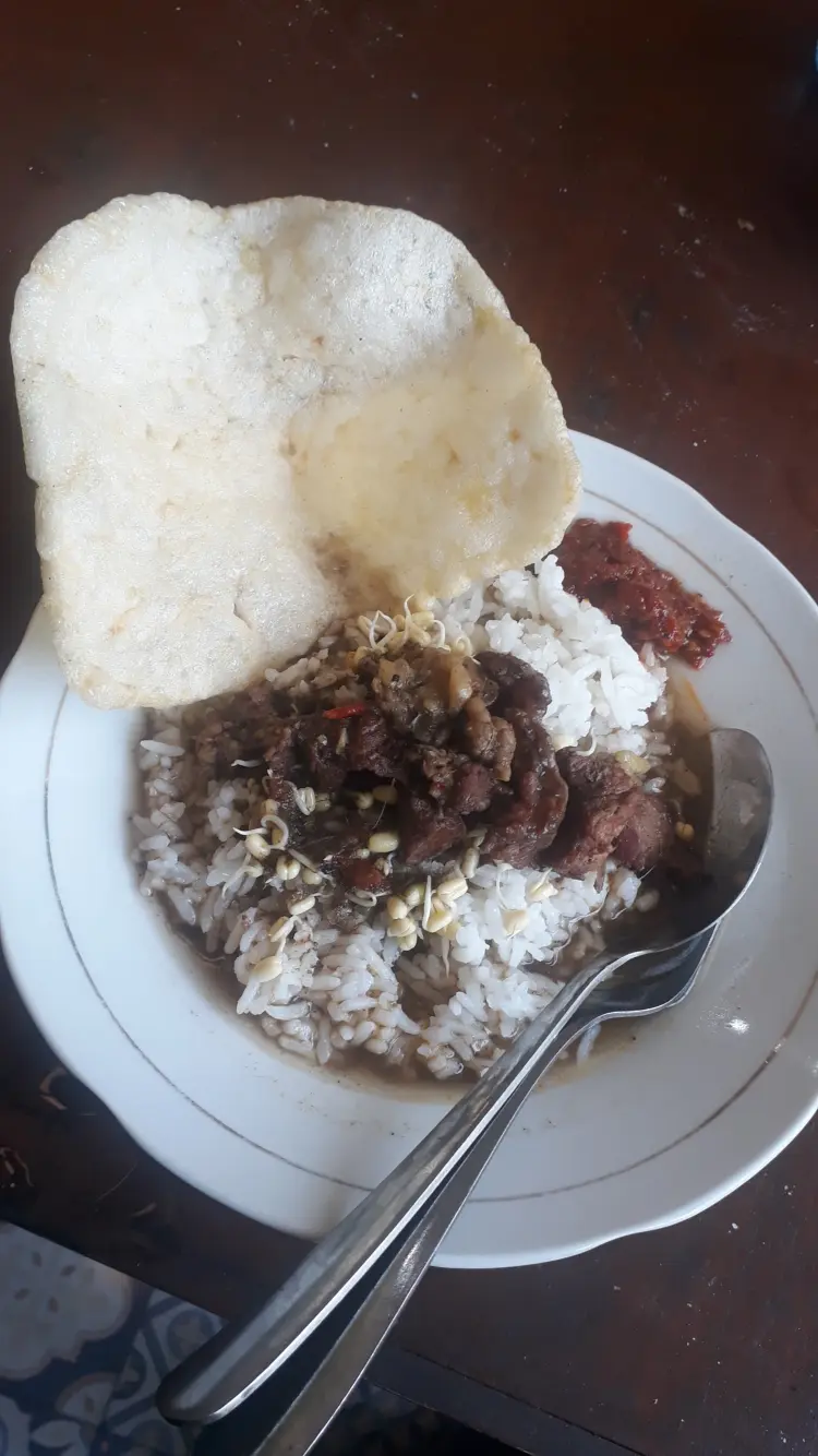 NDALEM DEWOBROTO CAFE & RESTO 4