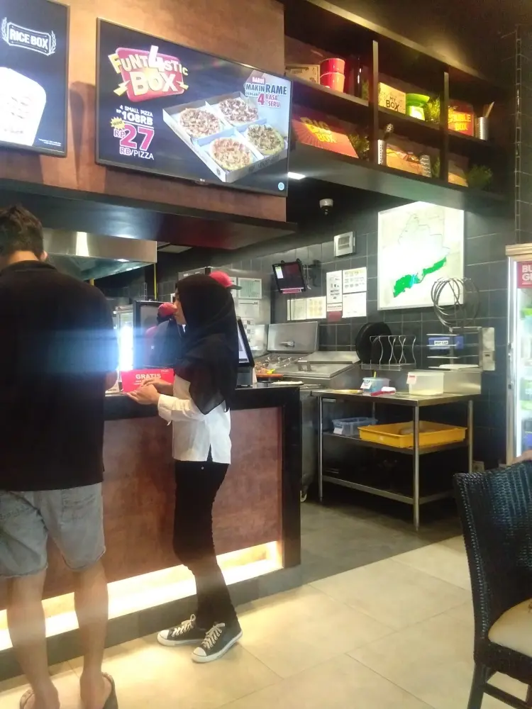 Pizza Hut Delivery - PHD Indonesia 7