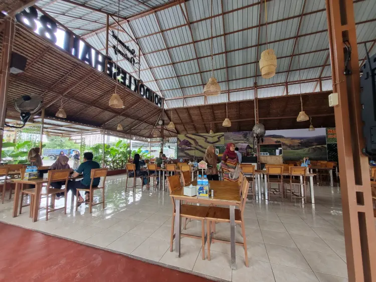 Pondok Lesehan 88 10