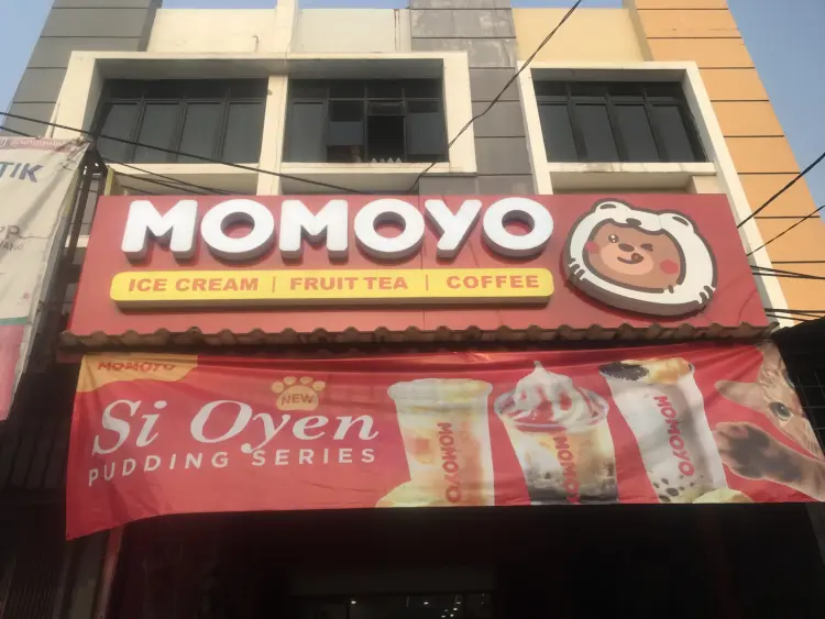 MOMOYO PASAR LAMA JONGGOL 1