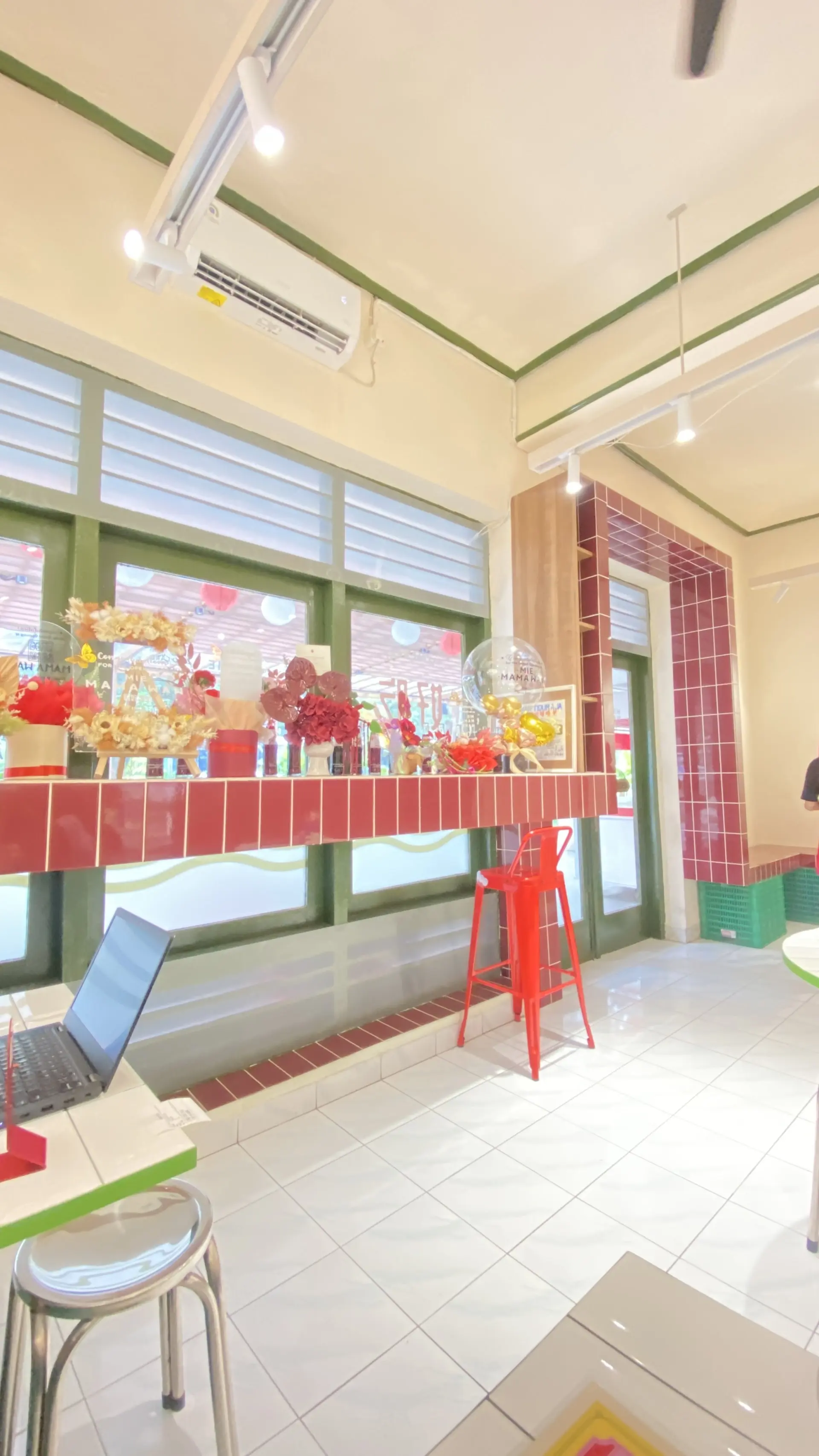 雅加达这家4.9分神级面馆，我怕你吃完就“回不去”了 4