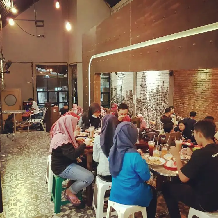 WSS Waroeng Steak Sederhana 5