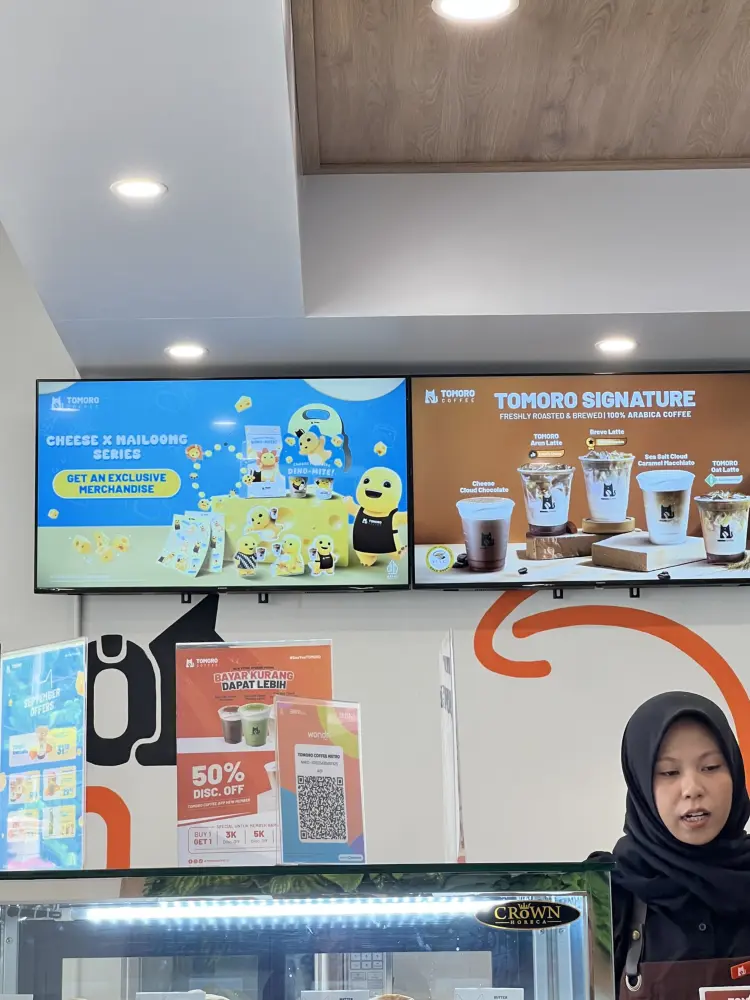 TOMORO COFFEE METRO 9