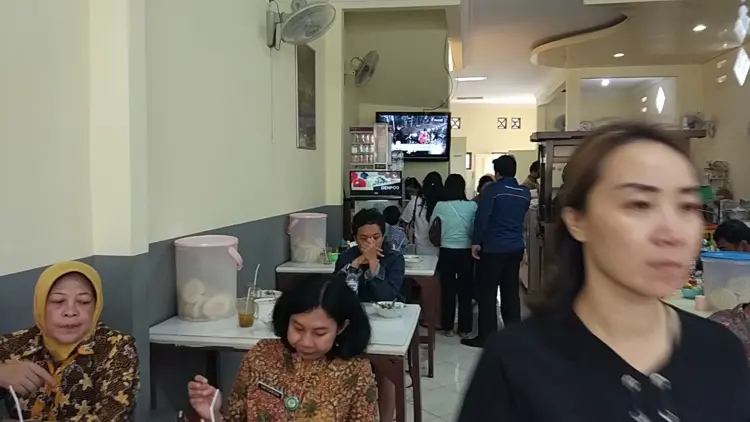 Soto Ayam "Cak To" Undaan Wetan 3