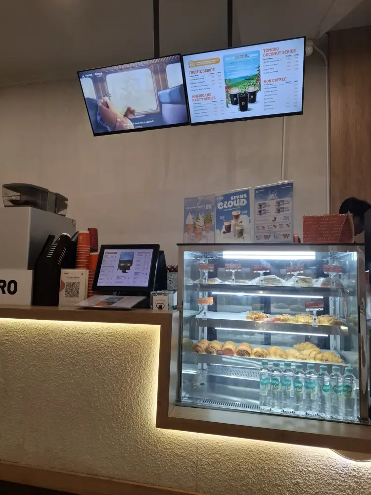 TOMORO COFFEE - Green Lake City 9