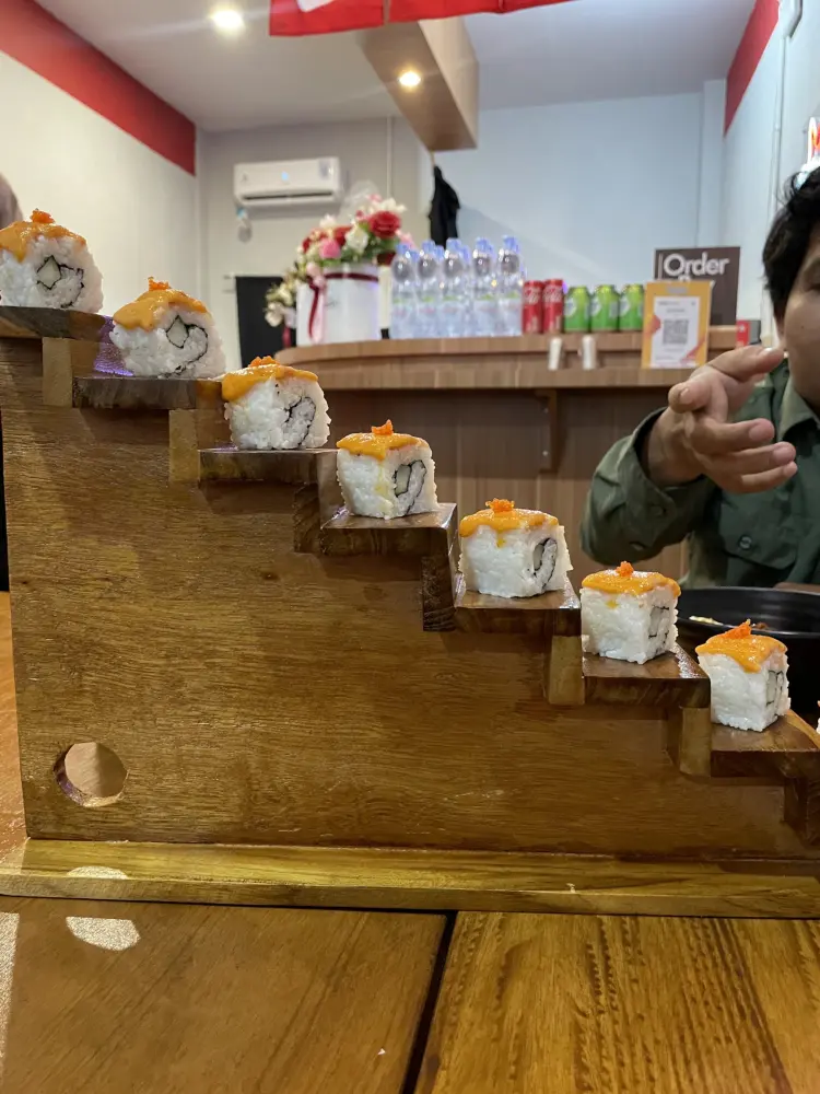 Yasui ramen & sushi bar 5