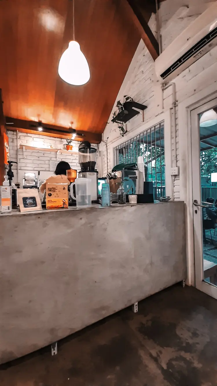 Ssst Coffee, Buah Batu 8