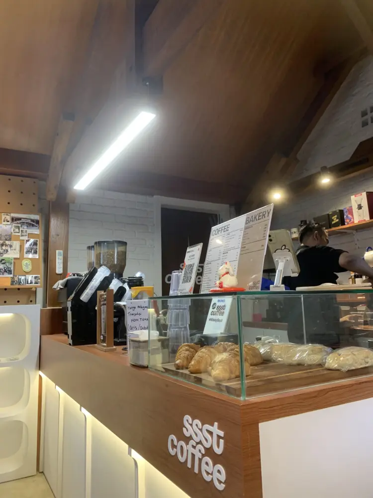 Ssst Coffee, Buah Batu 7