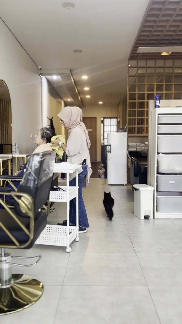 Man Up & Girls Hair Studio MW 1