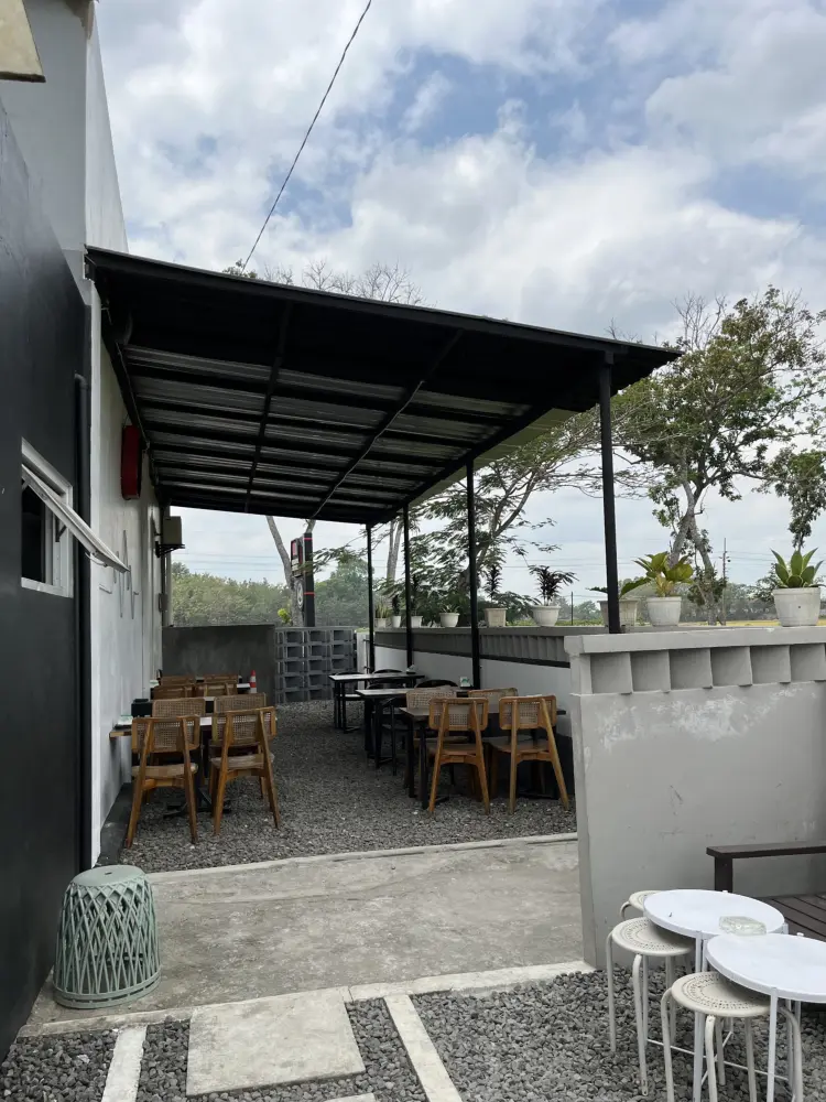 Madjo Coffee & Eat 4