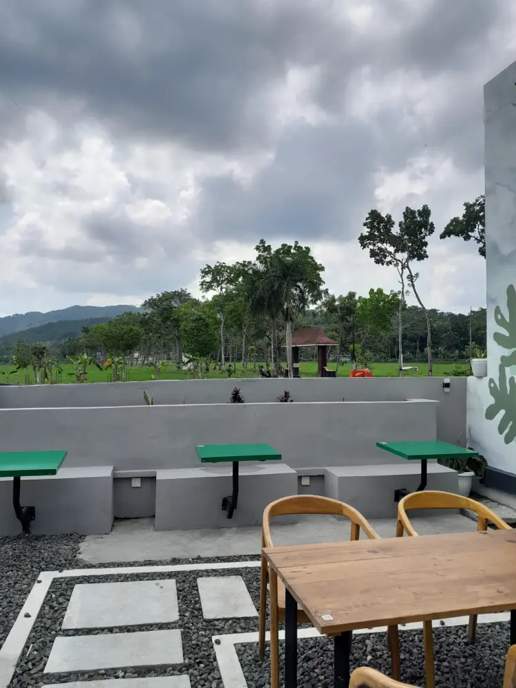 Madjo Coffee & Eat 3