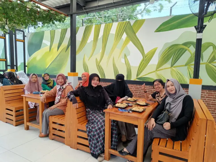 无辣不欢的姐妹集合！印尼这家“魔鬼辣面”凭什么刷爆全网？