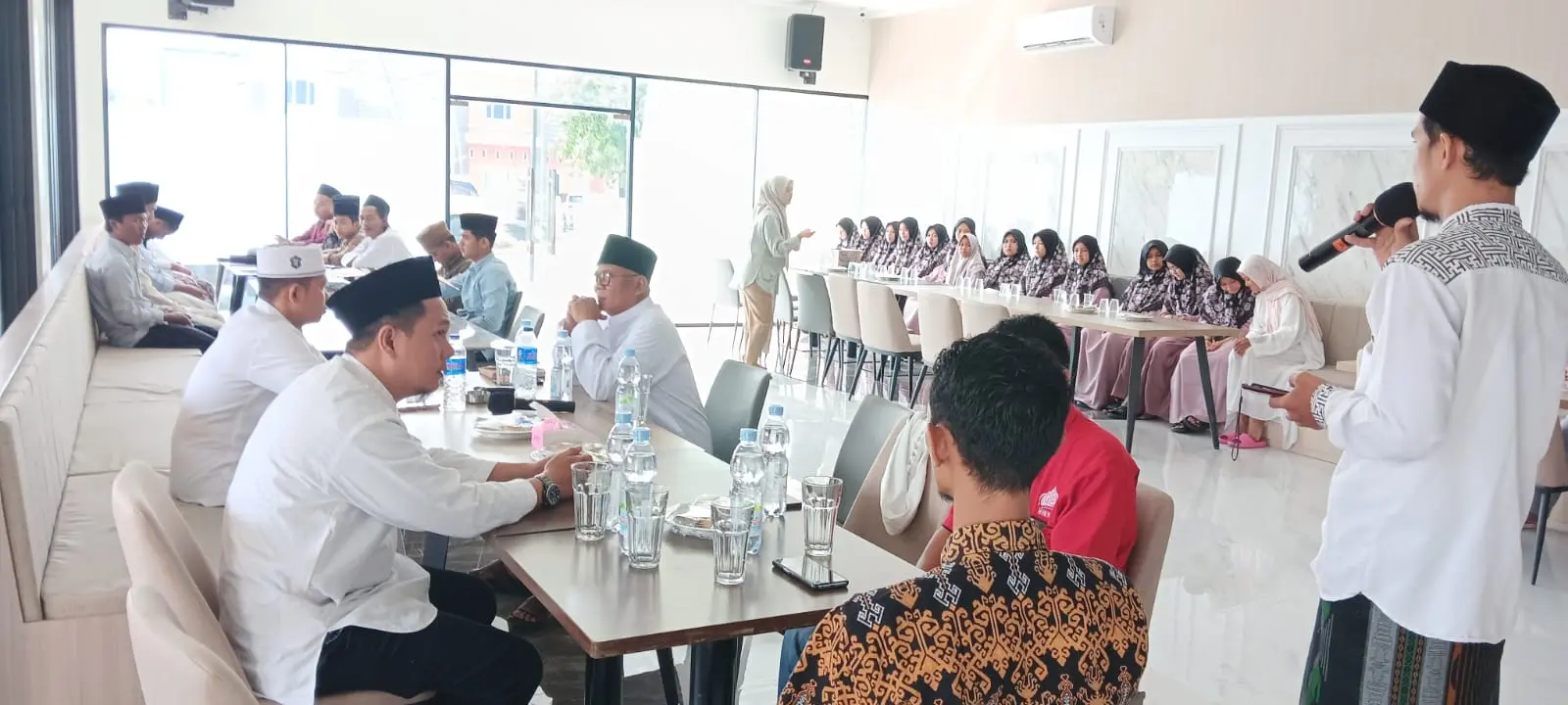 Google 4.9分，服务却被吐槽？楠榜这家台球Cafe我来锐评一下 6