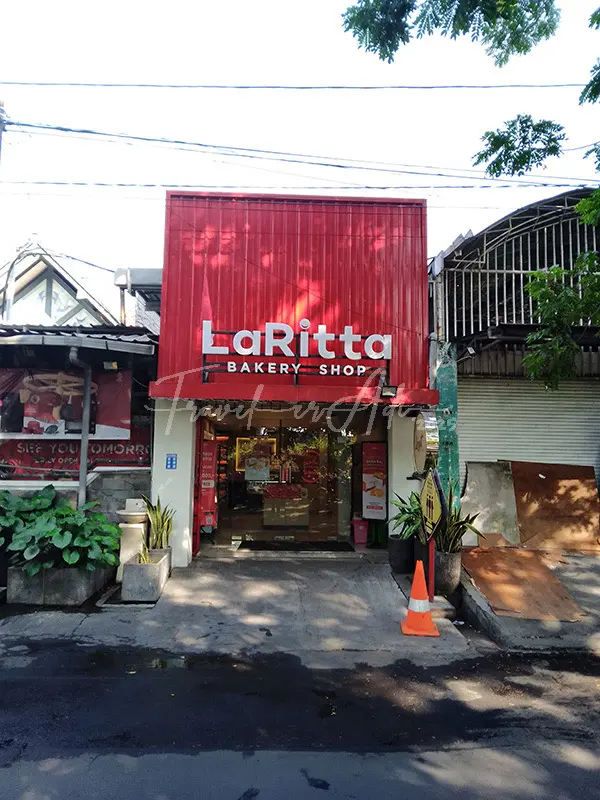 Laritta Bakery - Nias 1