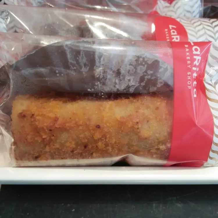 Laritta Bakery - Nias 8